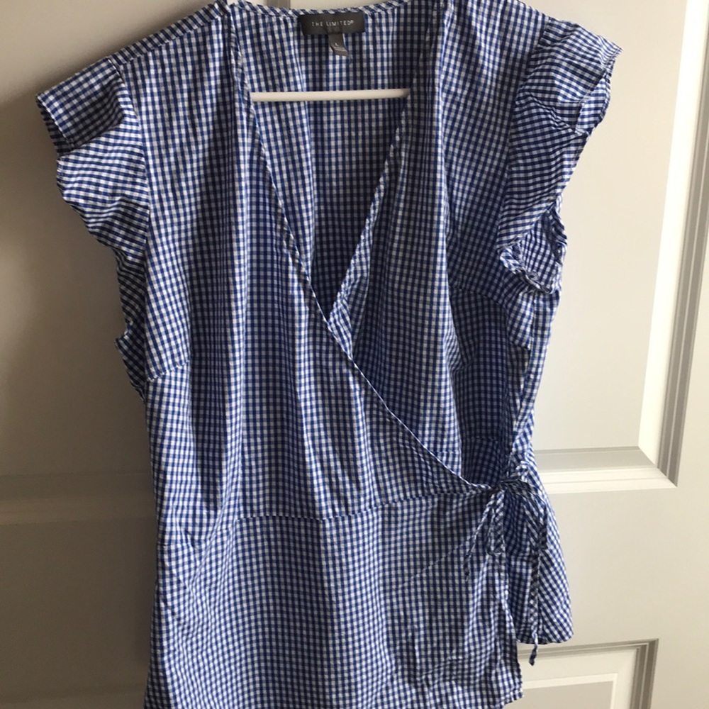 Gingham style surplice style top